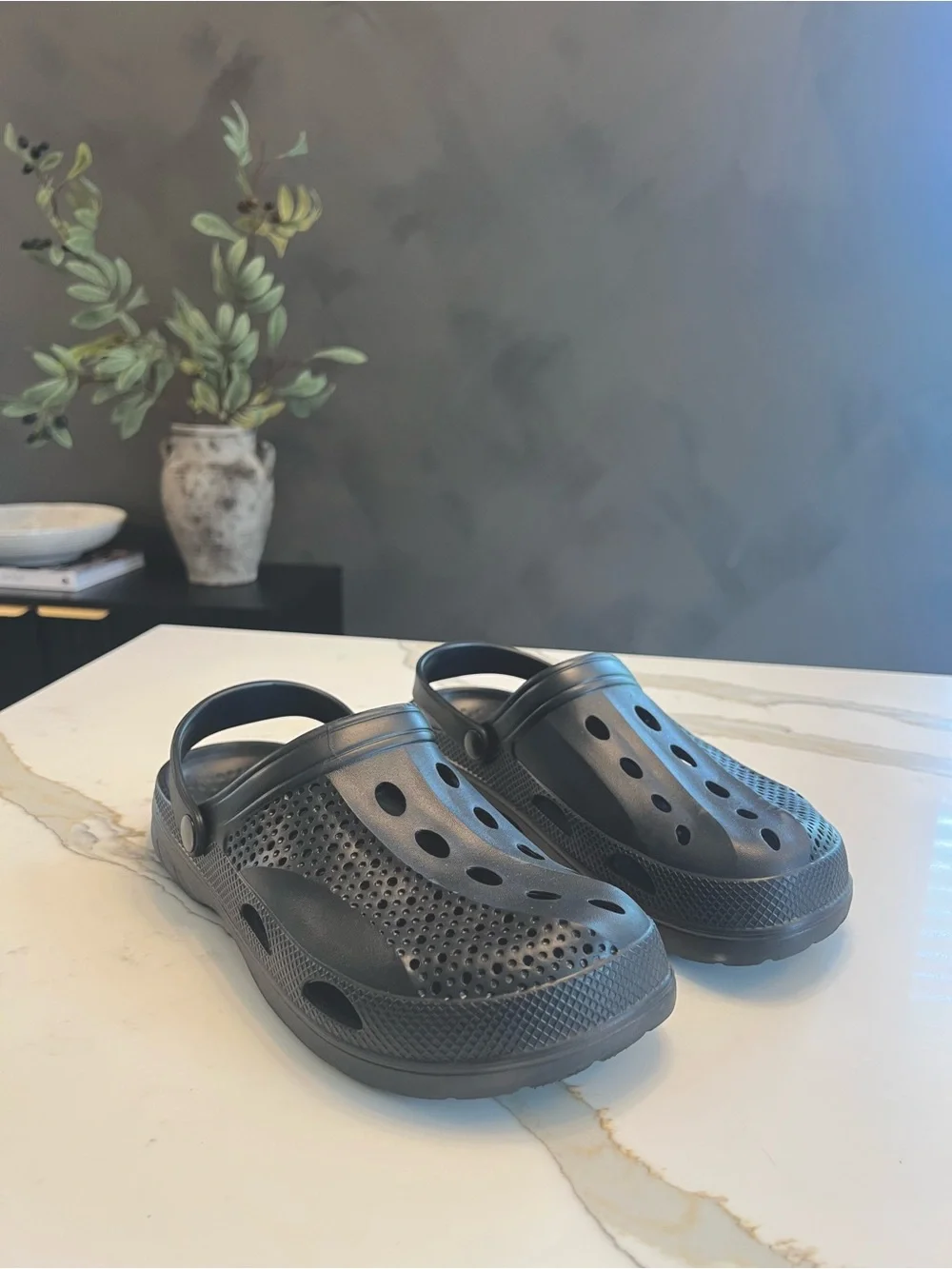Mens Black Comfort Clog Shoes